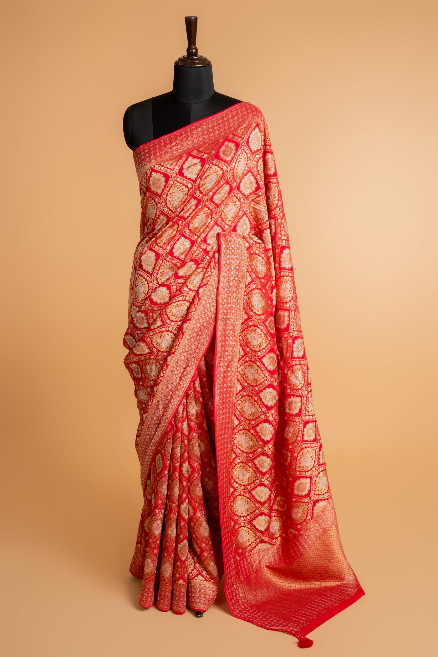 Rani Pink Banarasi Georgette Bandhani Saree
(RTS)