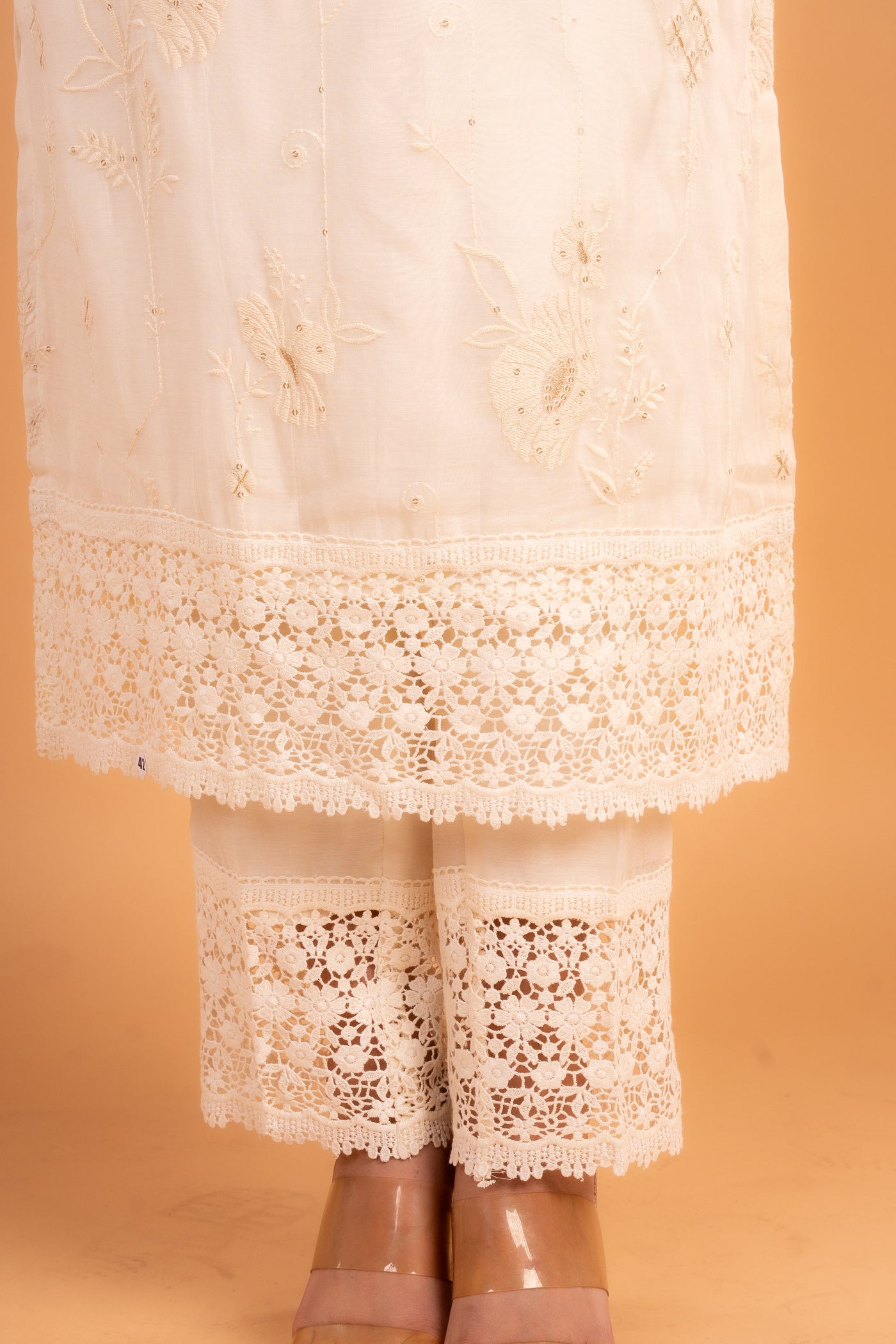 Elegant Off‑White Embroidery Kurta set
