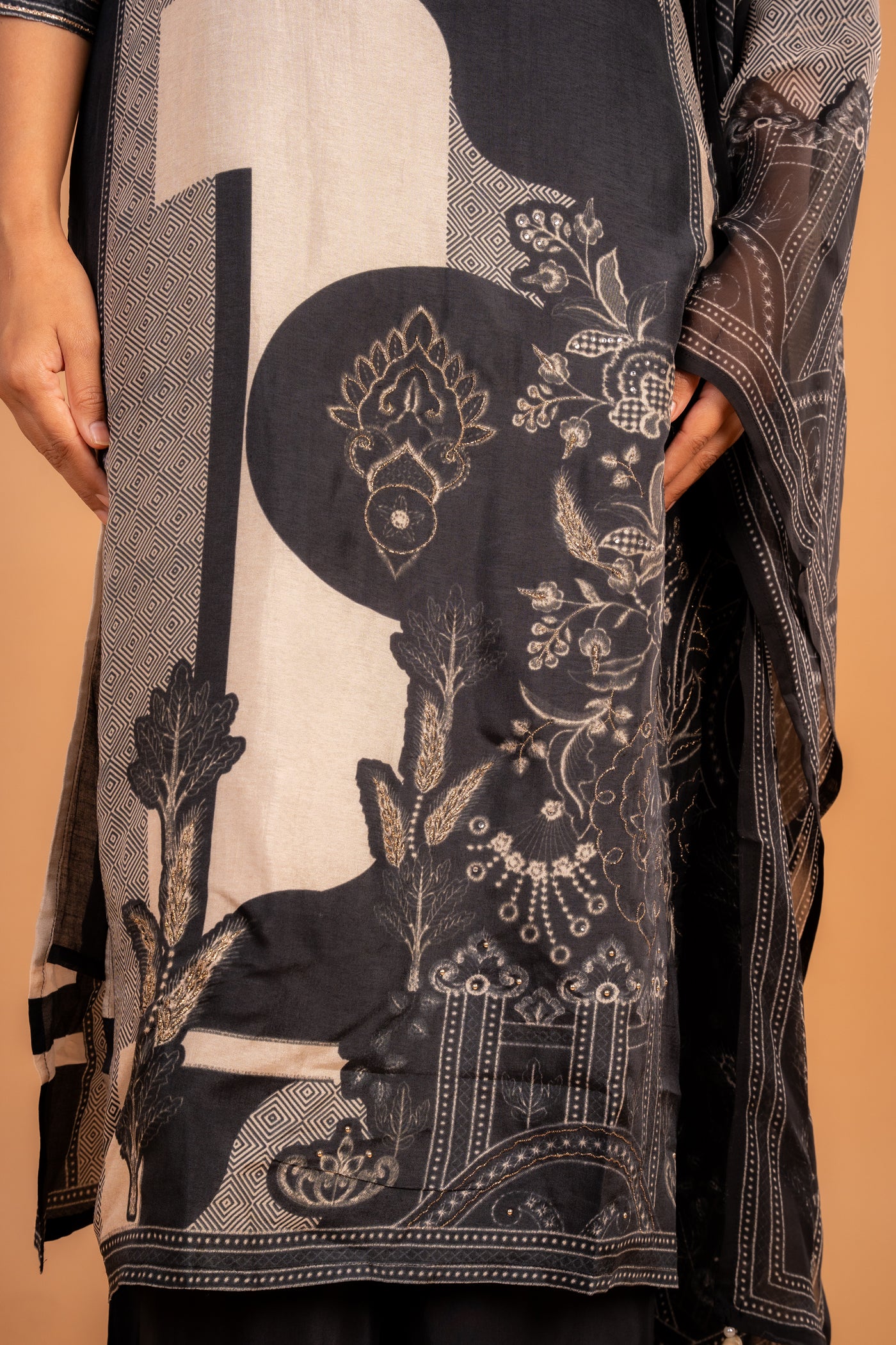 Black Elegant Embroidered Kurta set with Beige Floral Panel