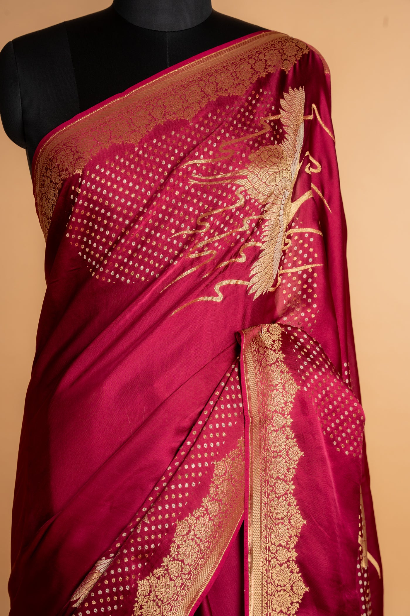 Wine Purple Motif Mashru Silk Saree

 (RTS)
