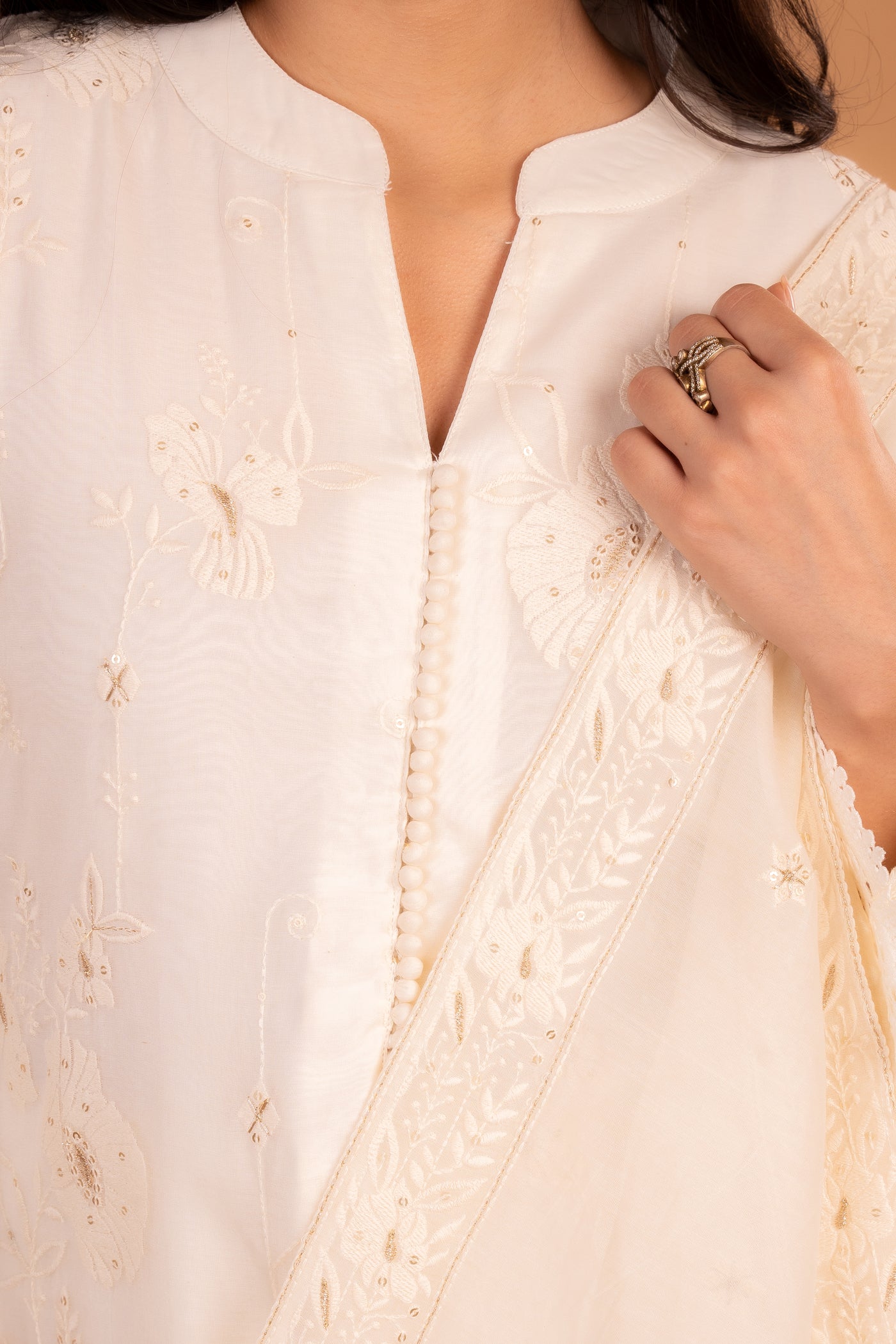 Elegant Off‑White Embroidery Kurta set