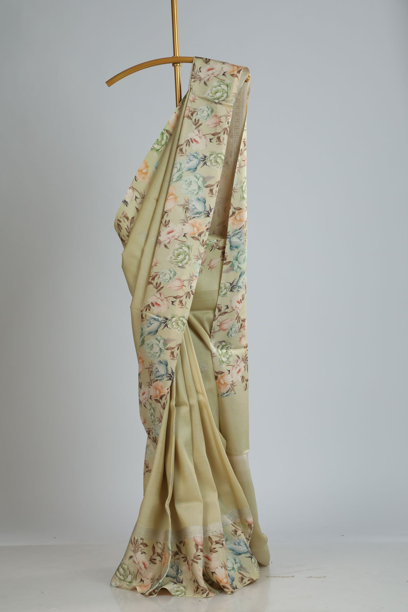 Soft silk saree with printed border ,pallu and blouse